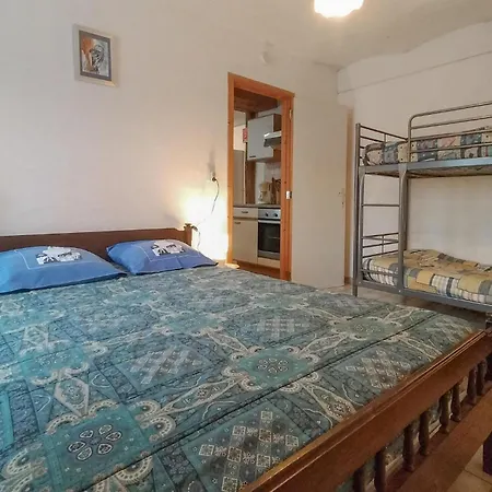 Ferienhaus Beautiful In Frahan-sur-semois *